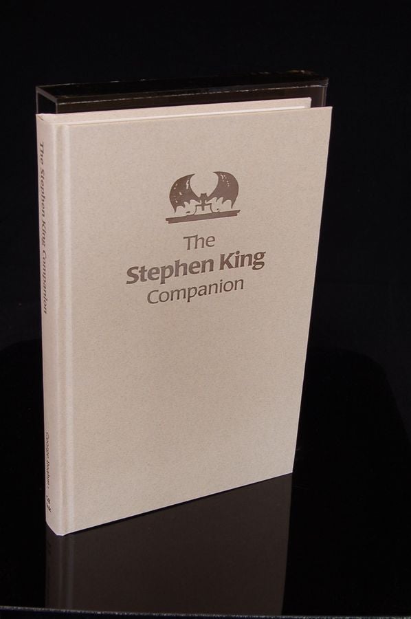 Item #235112 Stephen King Companion. George Beahm.